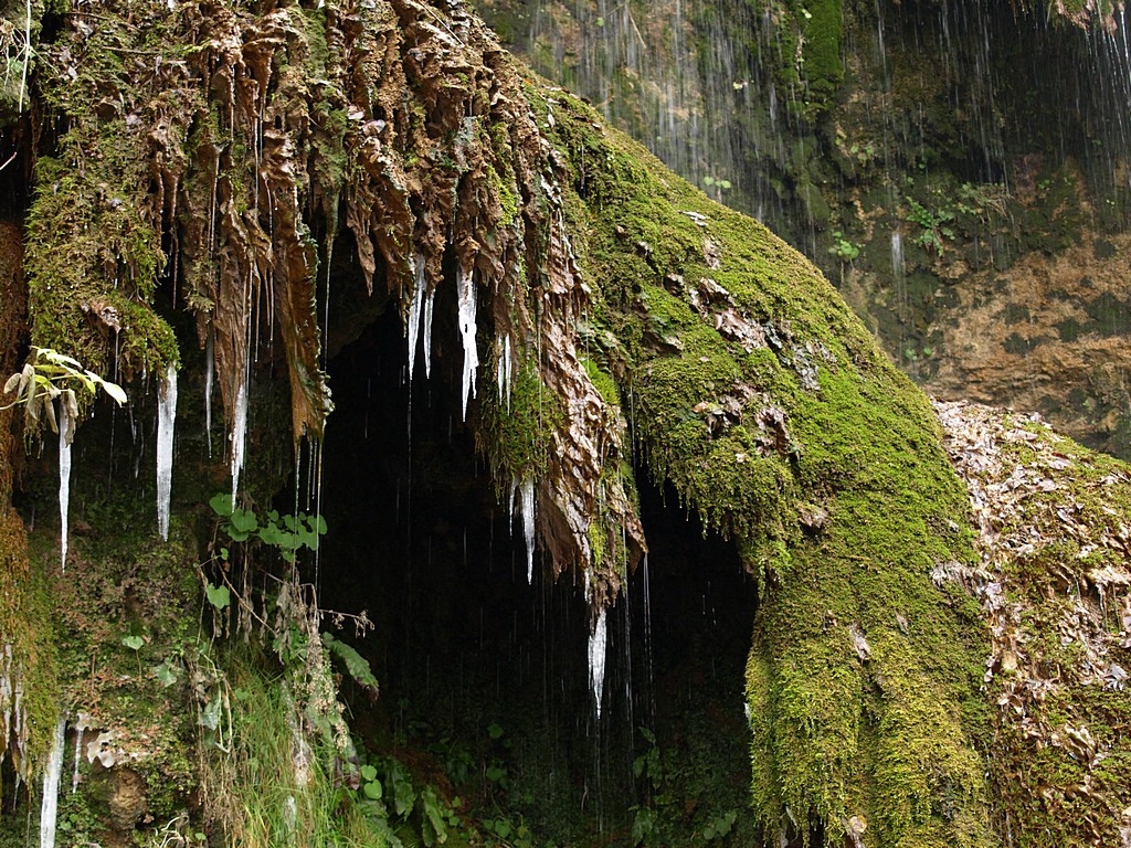 Крушунски водопади 20111226 - 04